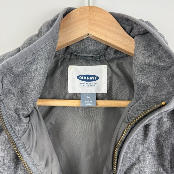 Old Navy Women's Gray Lightweight Quilted Zip-Front Vest, Size M - Picture 4 of 7